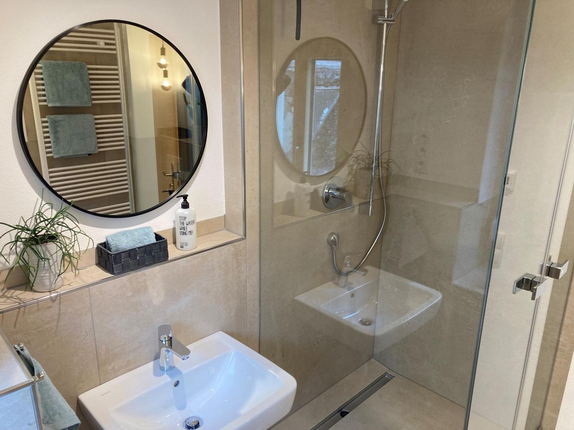 Schlafplaetzle Hotel คาร์ลชตัดท์ ภายนอก รูปภาพ